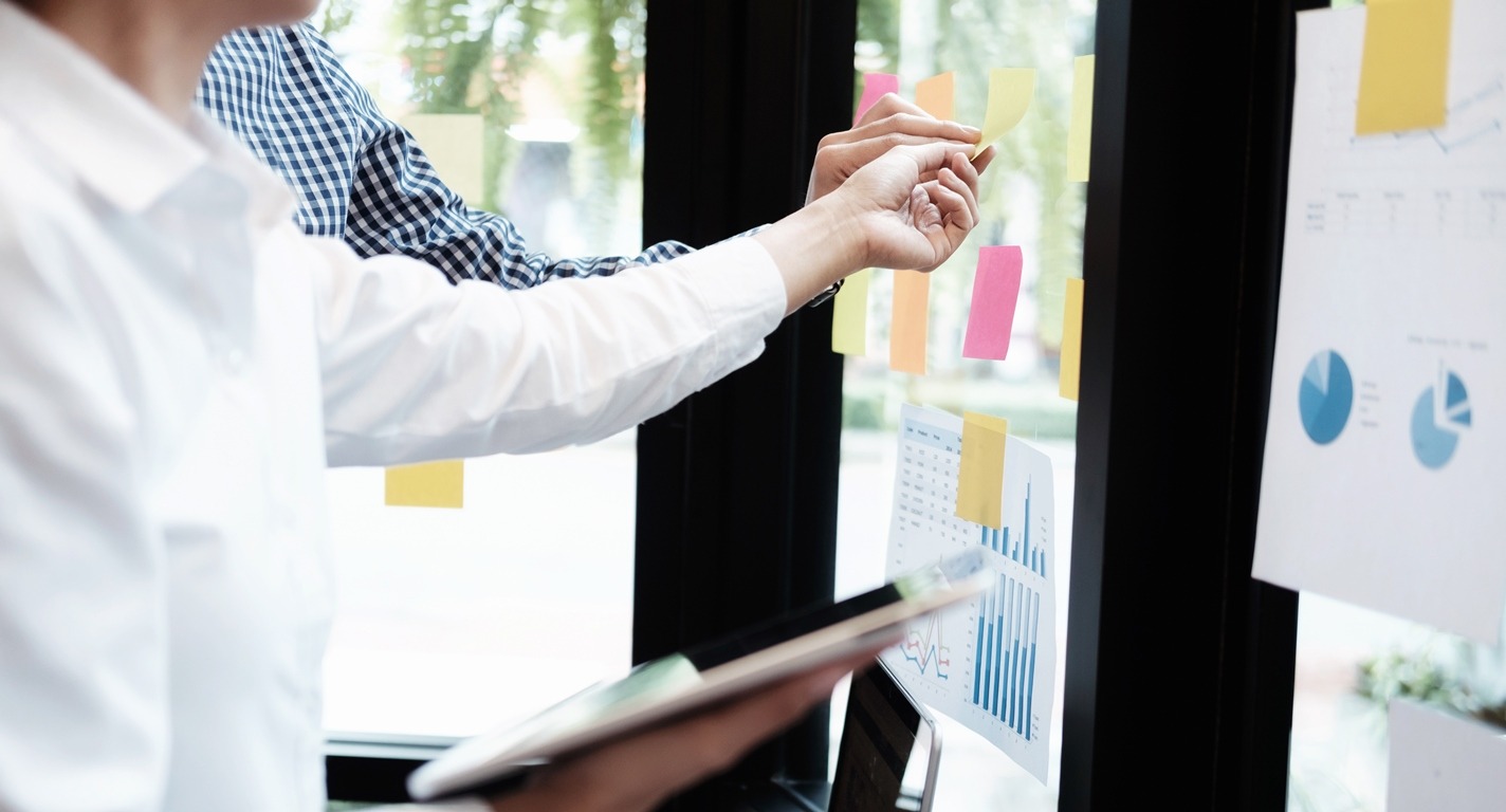 OKR vs KPI, OKR versus KPI